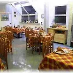 Dolly Hotel