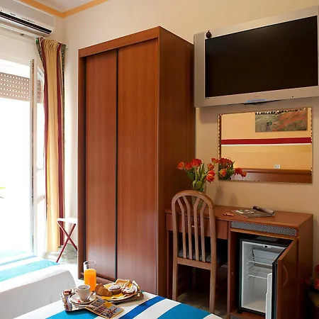 Dolly Otel Viareggio