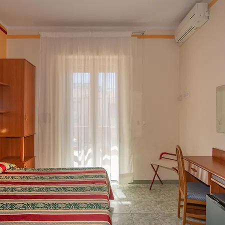 Otel Dolly