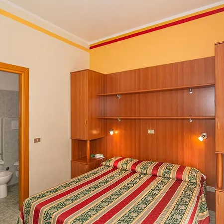 Dolly Hotel 3*