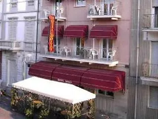 多莉酒店 维亚雷焦